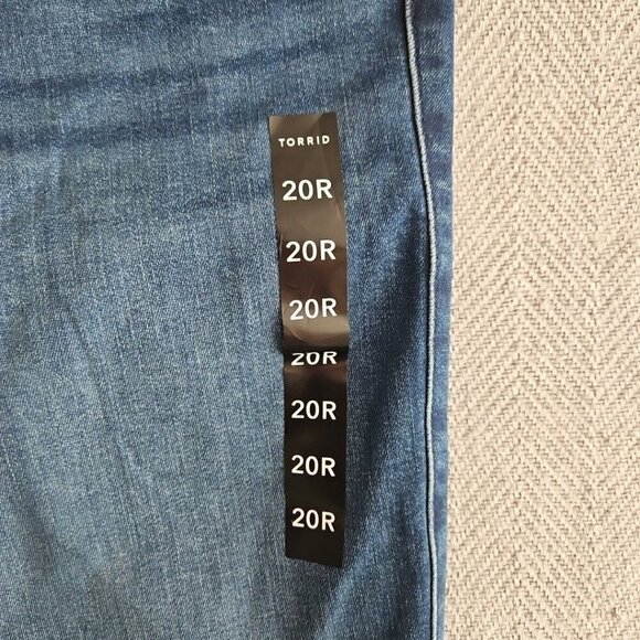 Torrid Jeans Women's 20R Super Soft High Rise Jegging Dark Wash New With Tags - Picture 8 of 16